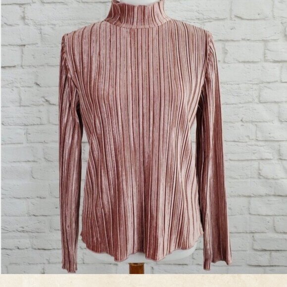 J.O.A. Velvet Sweater - Picture 3 of 9